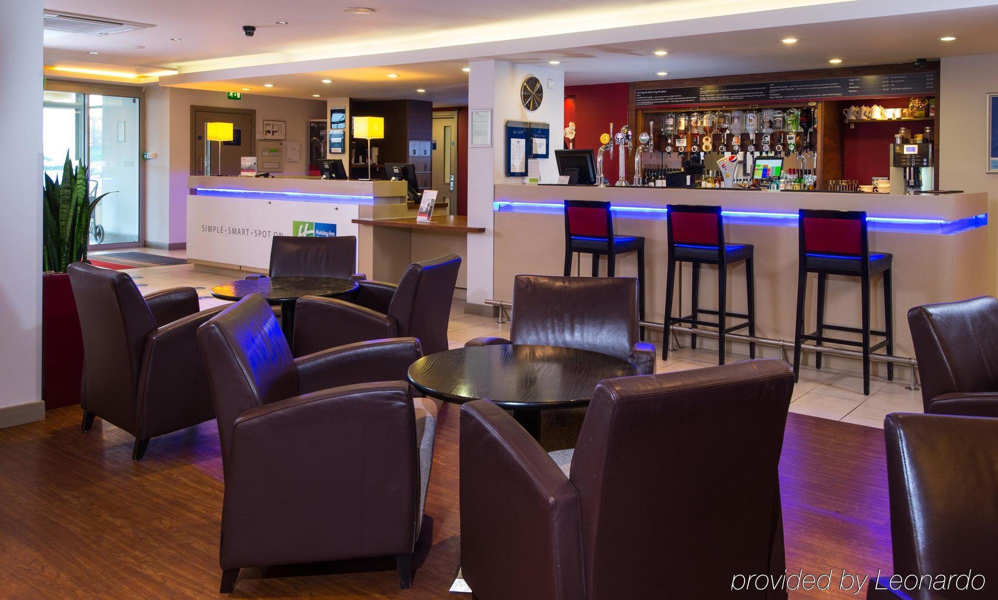 Holiday Inn Express East Midlands Airport, An Ihg Hotel Castle Donington Eksteriør billede